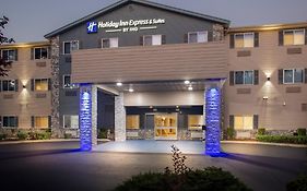 Holiday Inn Express & Suites Tumwater - Olympia By Ihg